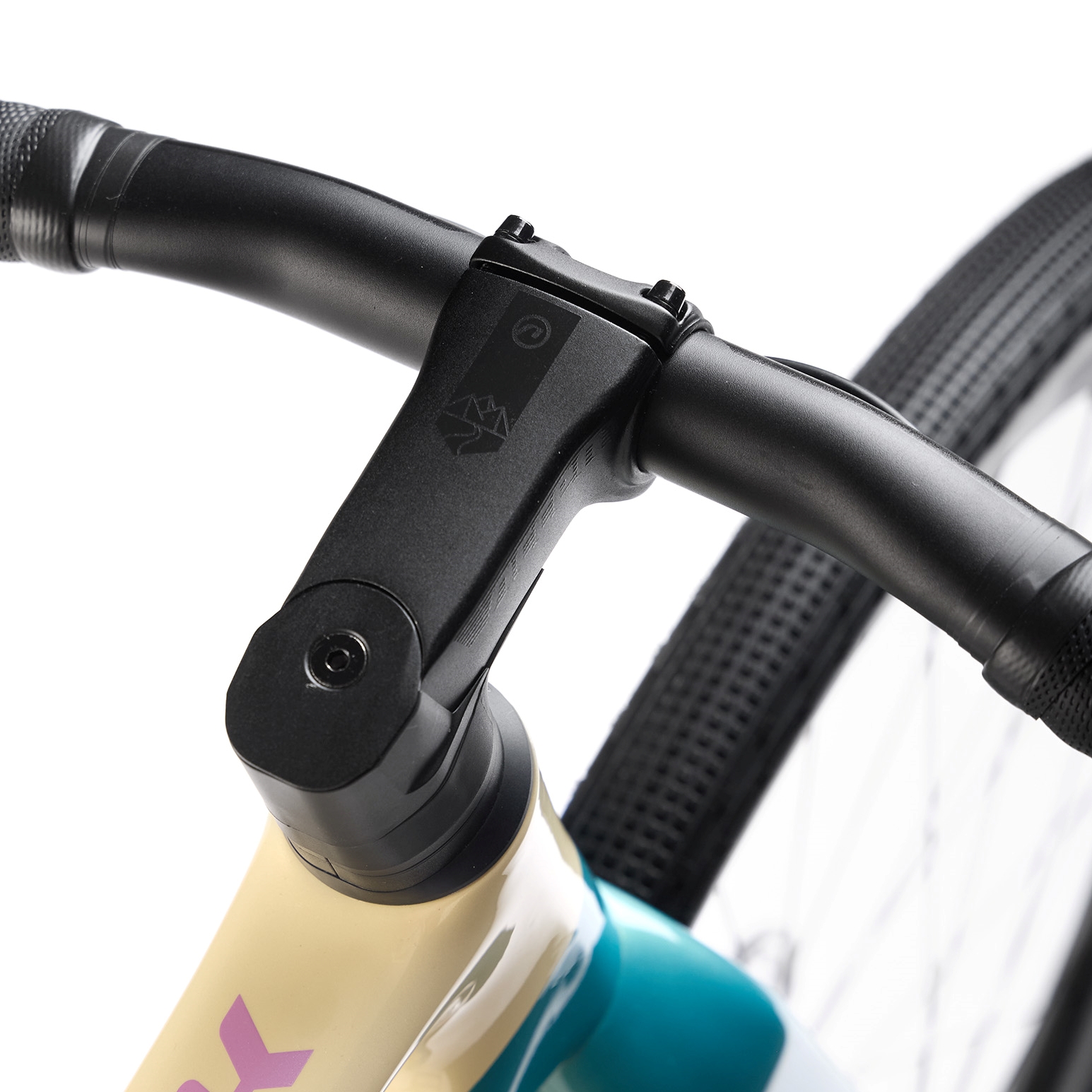 Clean cockpit, clean lines – integrated and refined